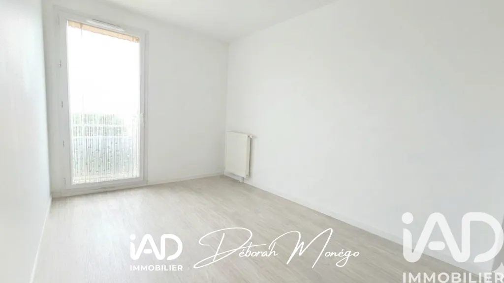 Pièces - Appartement avec Balcon et Parking à Limay