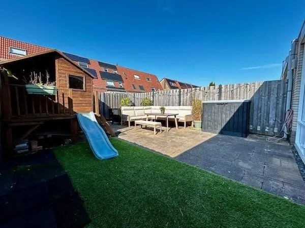 Aed - House with Garden in Voorhout