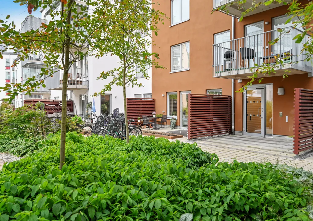 Aed - Modern Flat with Private Terrace in Sollentuna