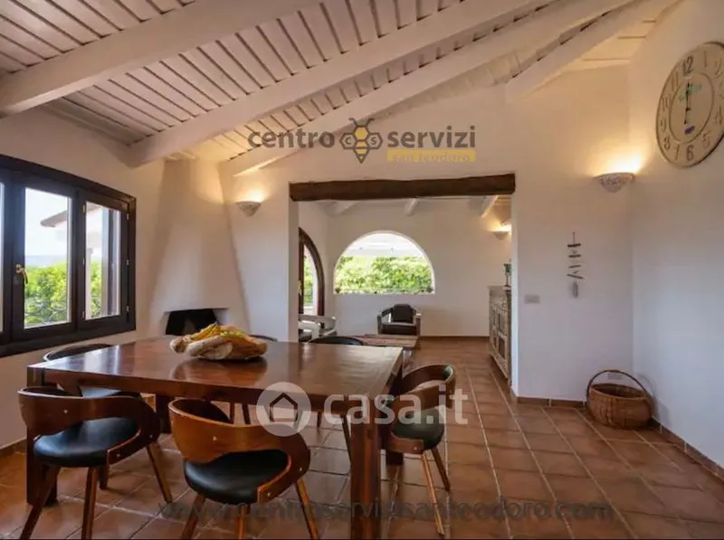 Salle à manger - Villa with Sea View and Pool in San Teodoro