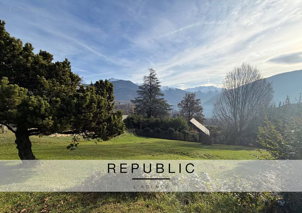 Constructible Plot with Garden in Albertville