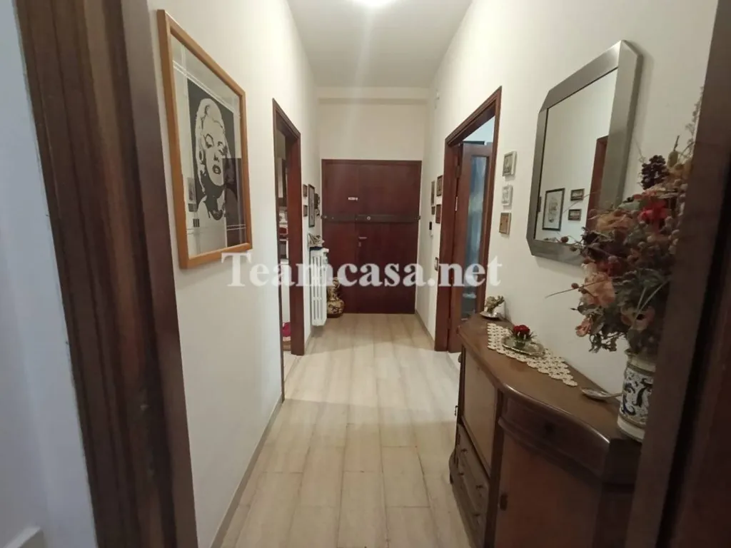 Ingresso - Spacious Apartment with Balcony in Pesaro Centre