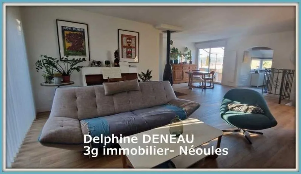 Séjour - Villa Traditionnelle avec Piscine à Brignoles