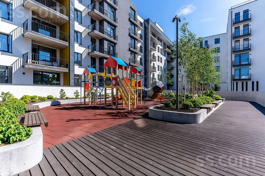 Jardin - Bright One-Bedroom Apartment in Riga Centre