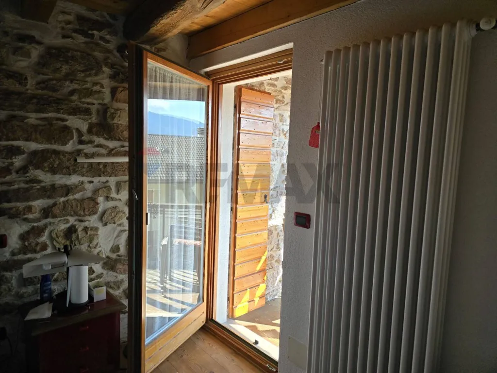 Hallway - Rustic Cottage with Terrace in Lamon