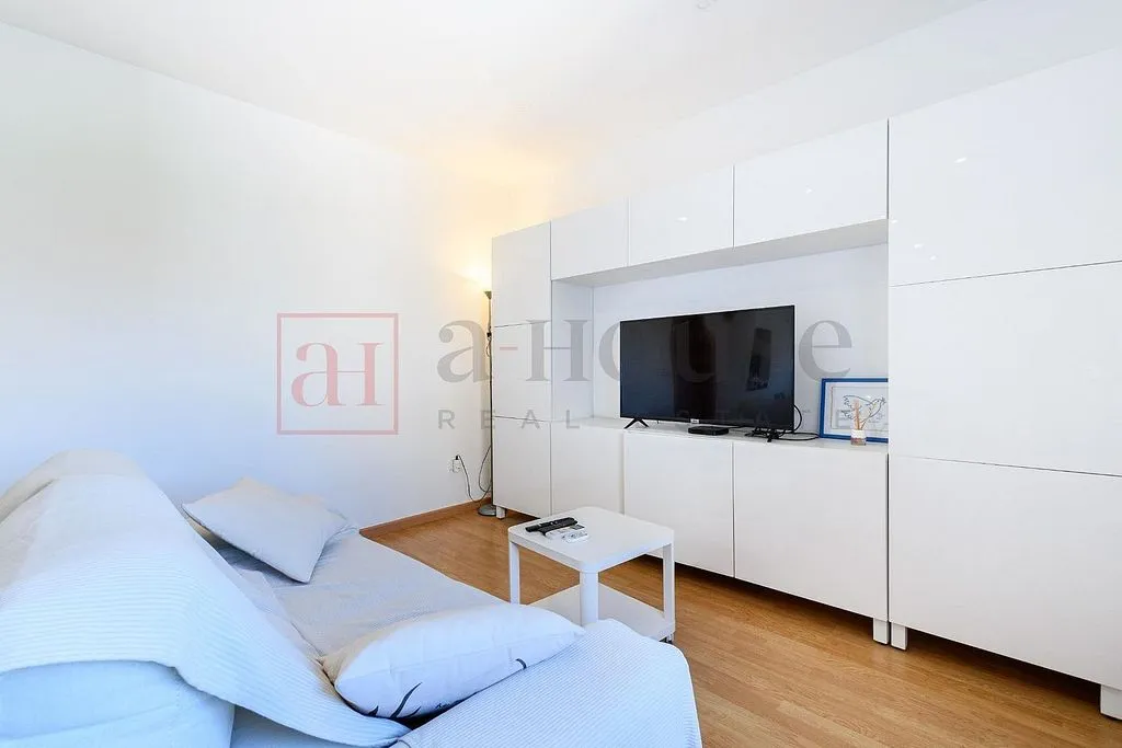 Elutuba - Luxury Flat with Northwest Views in El Clot, Barcelona