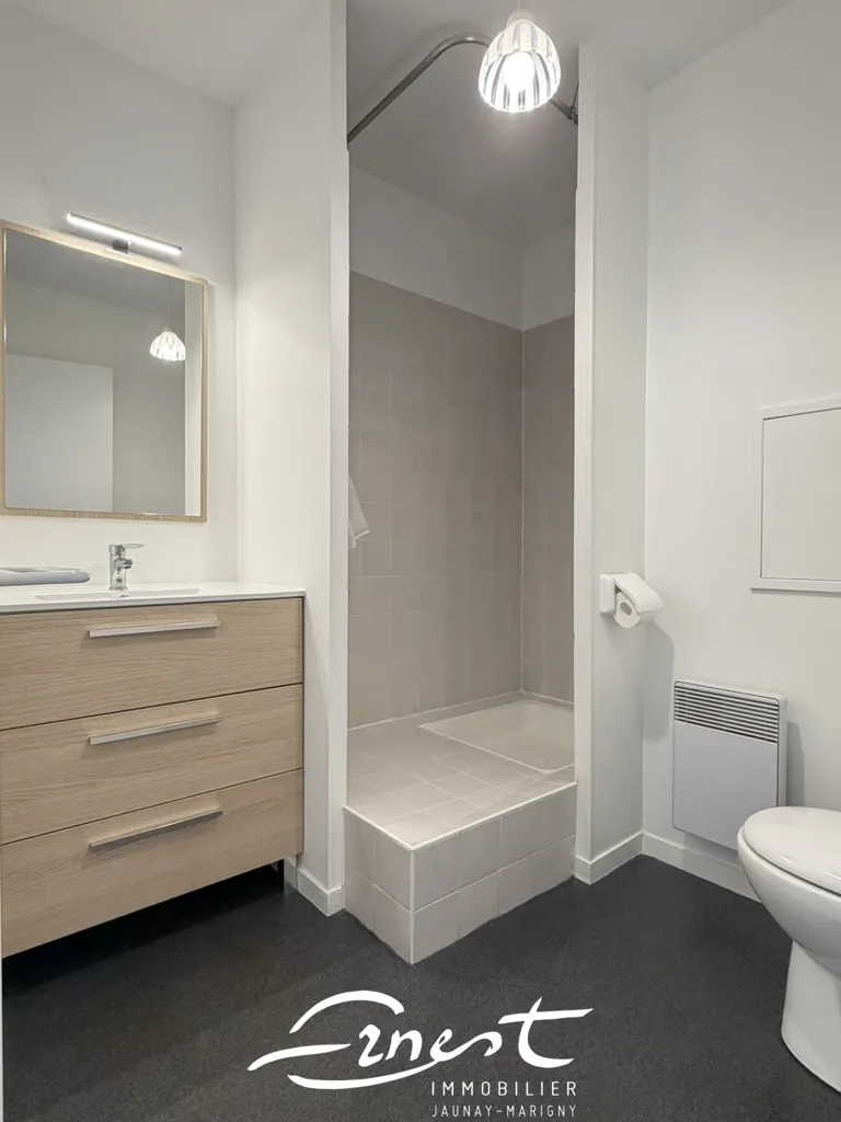 Salles de bain - Studio avec Parking à Saint-Benoît