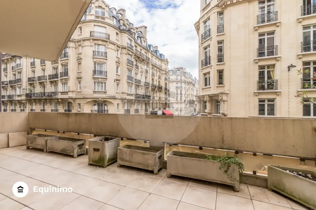 Balcone - 4-Piece Apartment with Terrace in Pérignon