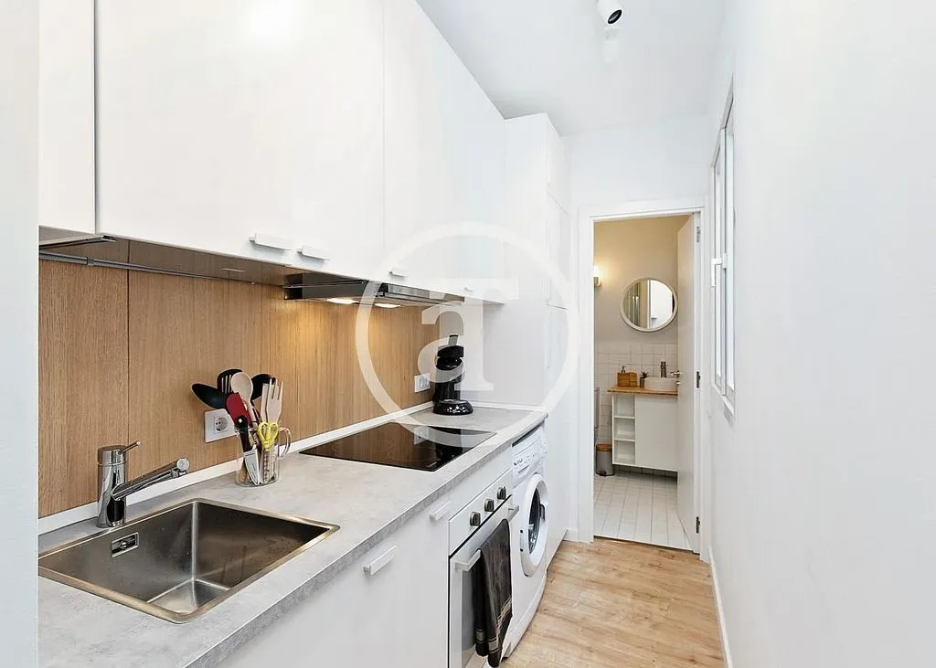 Cuisine - Modern Duplex with Ascensor in Malasaña