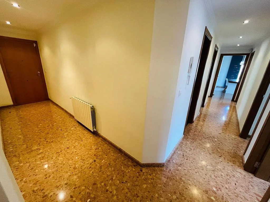 Hallway - Student-Friendly Flat with Balcony in Moncada
