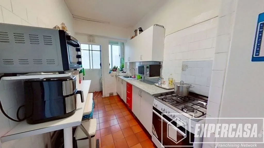 Cuisine - Updated Apartment with Air Conditioning in Sant Marcel·lí