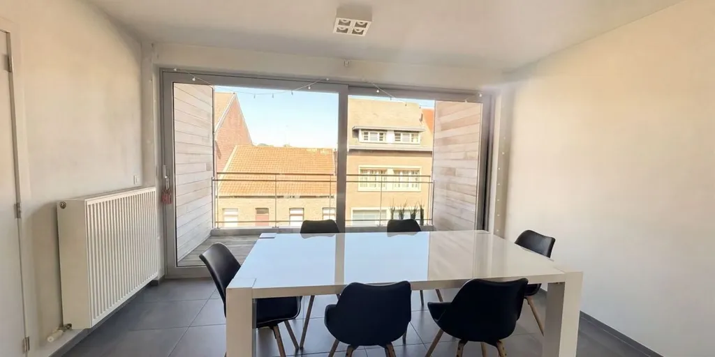 Söögituba - 1-Bedroom Apartment with Terraces in Bree Centre