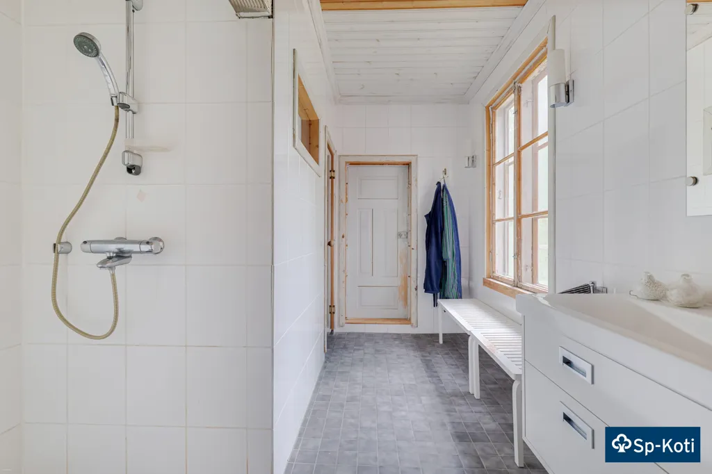 Bagni - Historic Timber House with Garden in Imatra