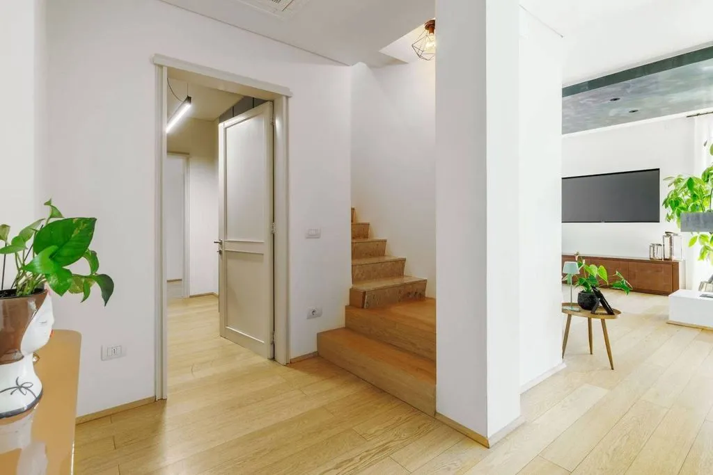 Esik - Luxury Penthouse with River View in Treviso
