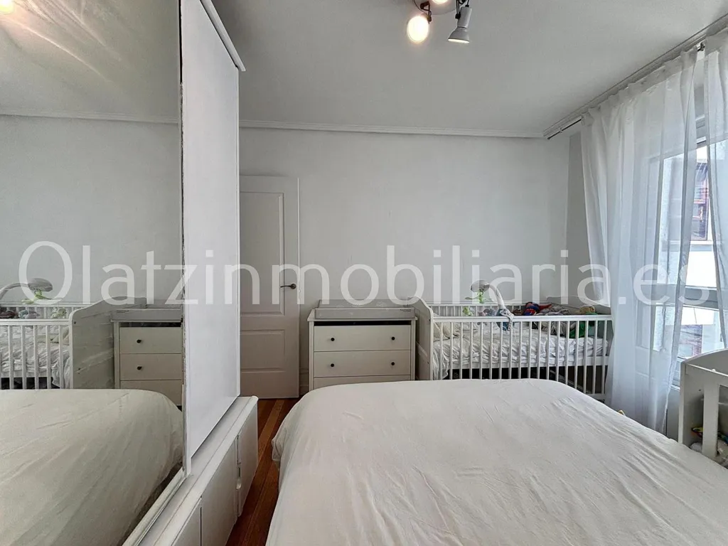 Bedrooms - Bright Apartment with Terrace in Zalla Centre