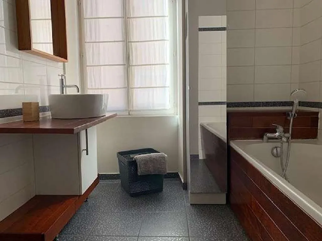 Salles de bain - Appartement Rénové Rez-de-Chaussée Dijon Centre