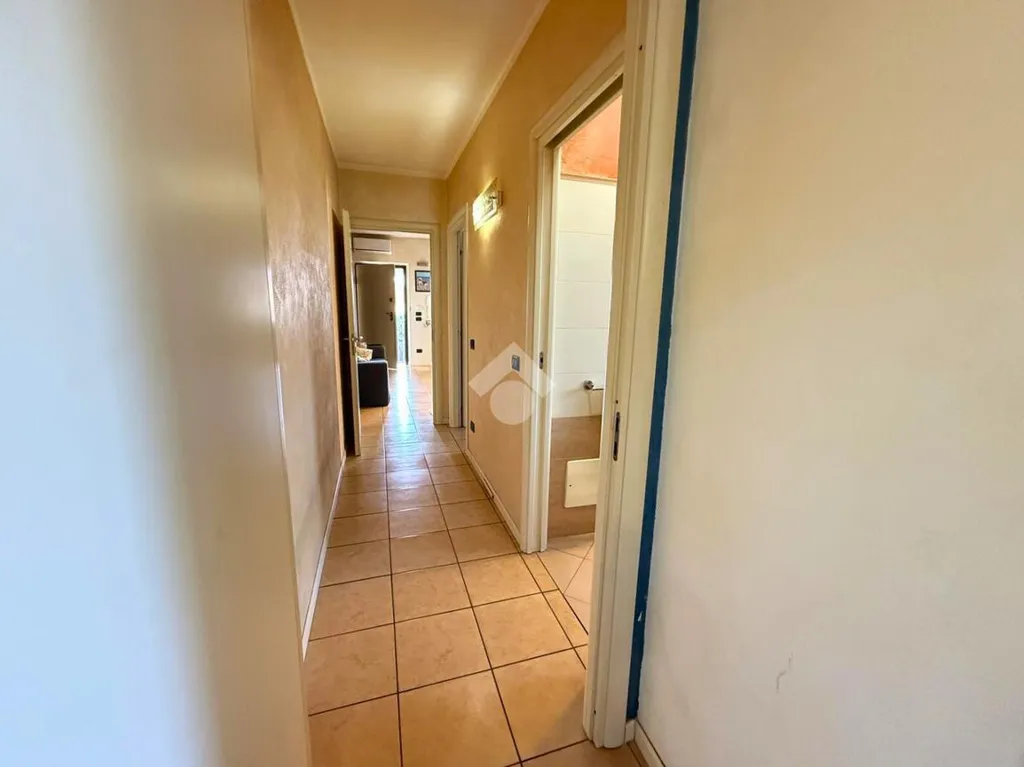 Entrée - Modern Apartment with Balcony in Capriolo