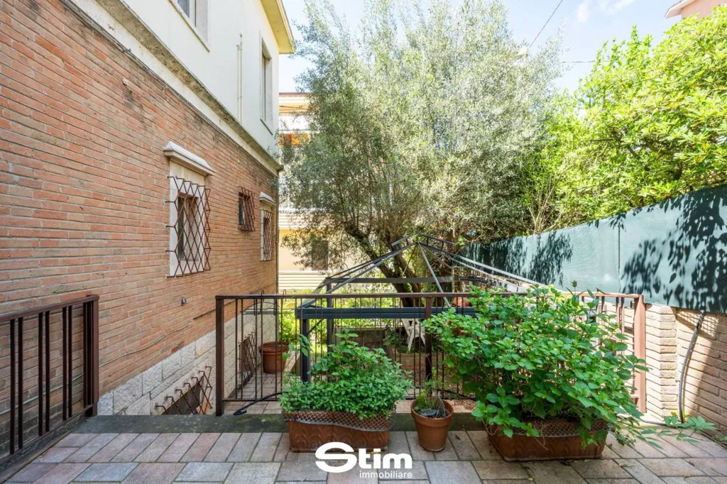 Aed - Contemporary Villa with Garden in Perugia