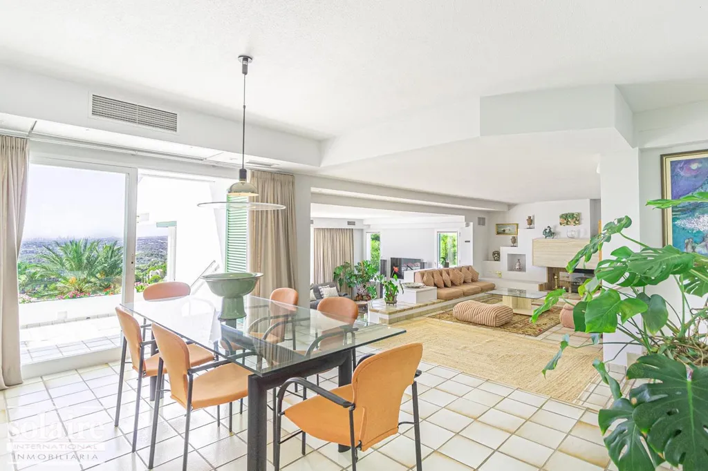 Dining Room - Renovated Villa with Sea View in Altea