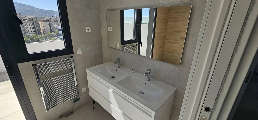 Balcone - Beachfront Apartment with Sea Views in Torremolinos