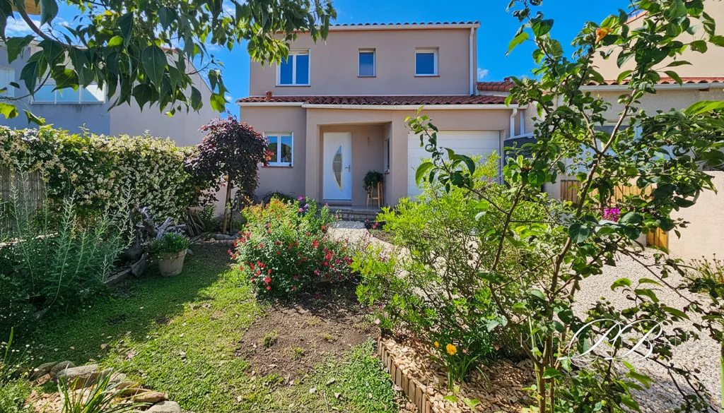 Aed - Recent House with Garden in Saint-André