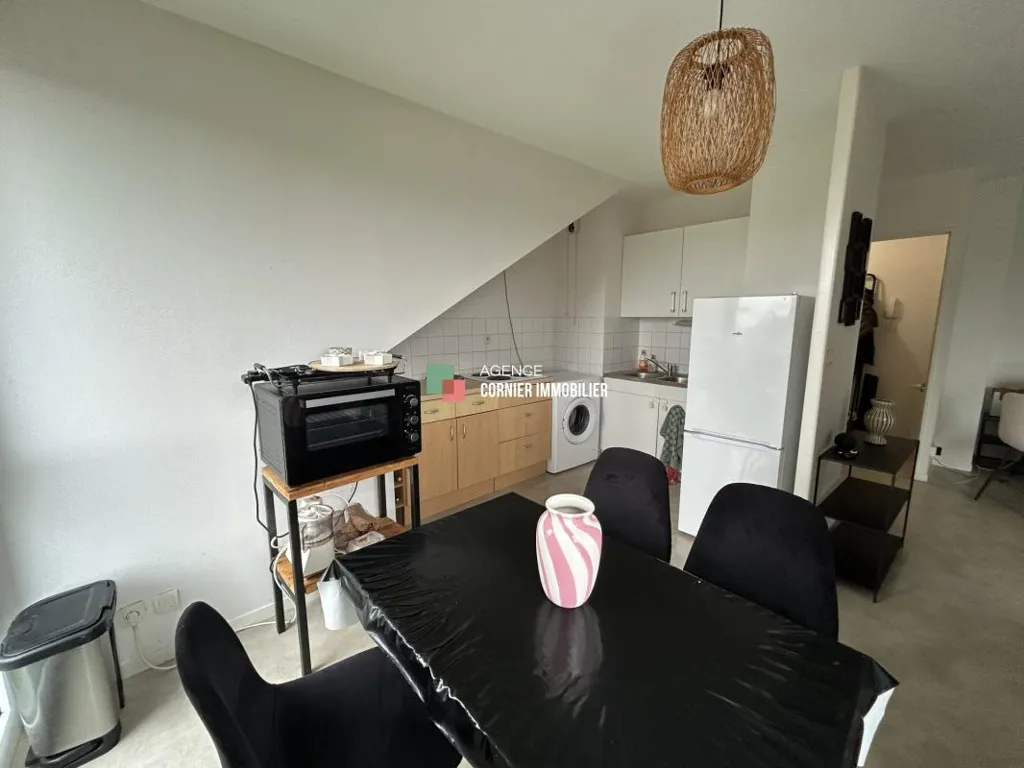 Salle à manger - Appartement T2 avec Balcon Sud à Châteaubourg