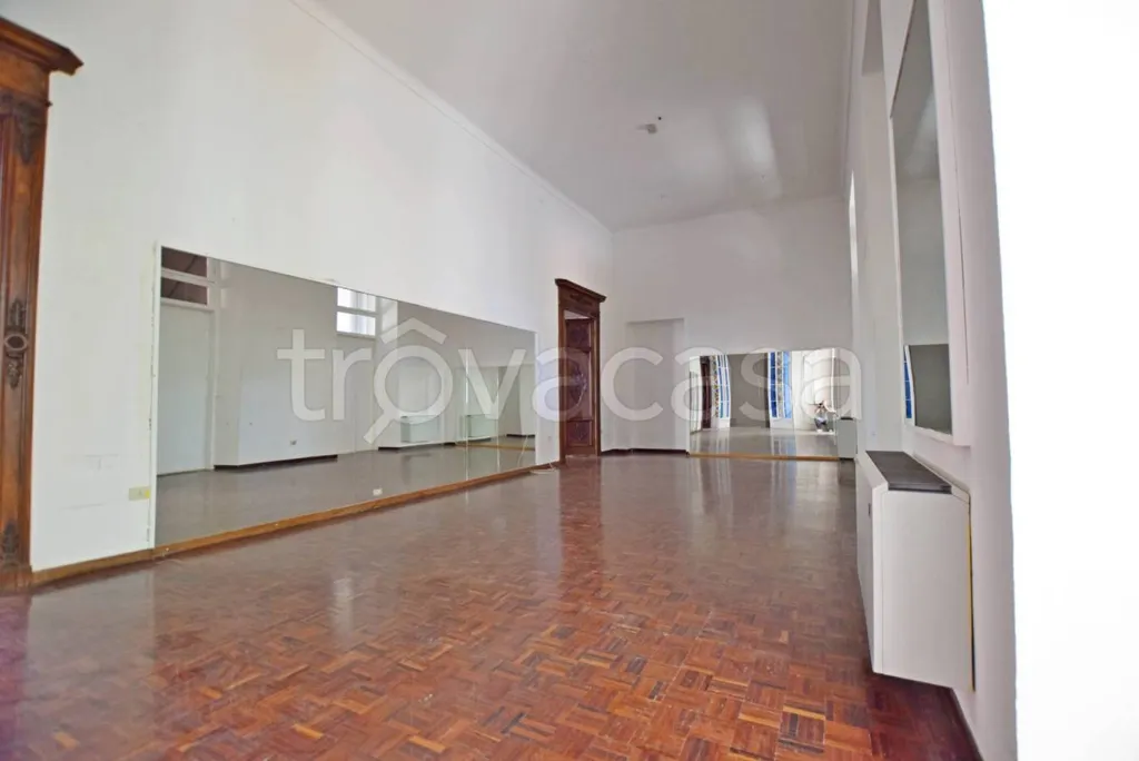 Séjour - Commercial Property with Balcony in Mondovì