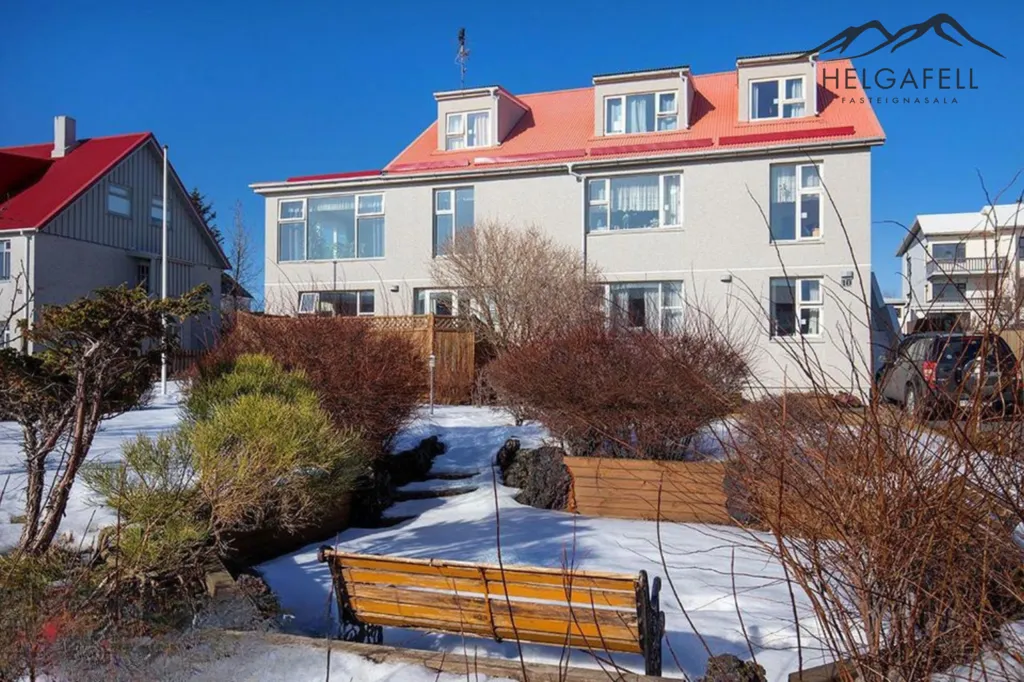 Maison 18 pièces à Seltjarnarnes