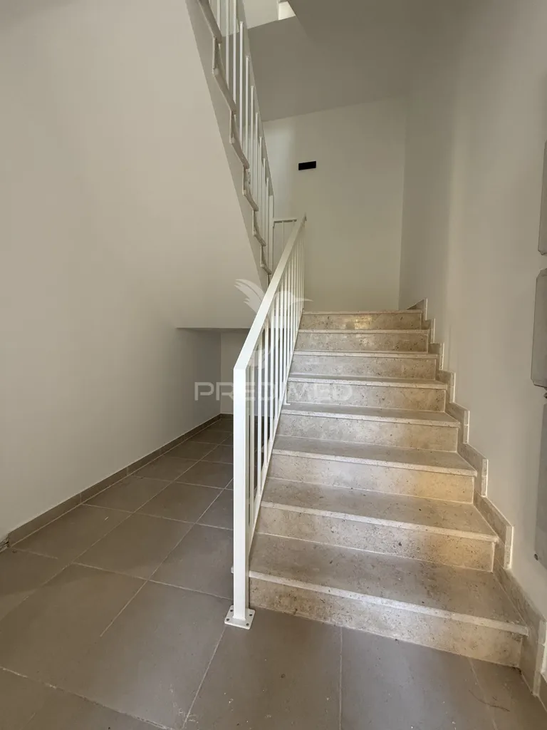Pièces - Modern T2 Apartment with Garage in Alcanena