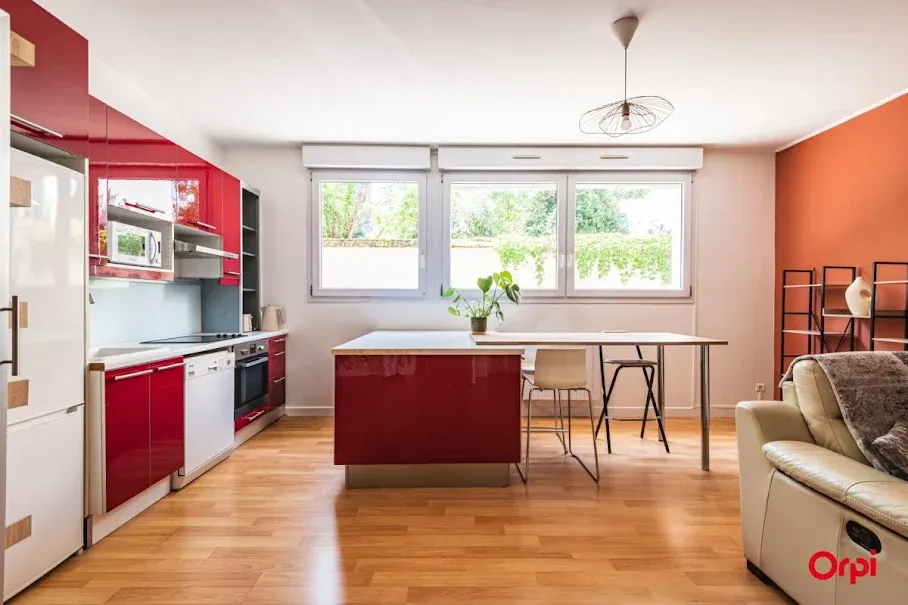 Cuisine - Appartement 3 Pièces avec Jardin Privé à Reims
