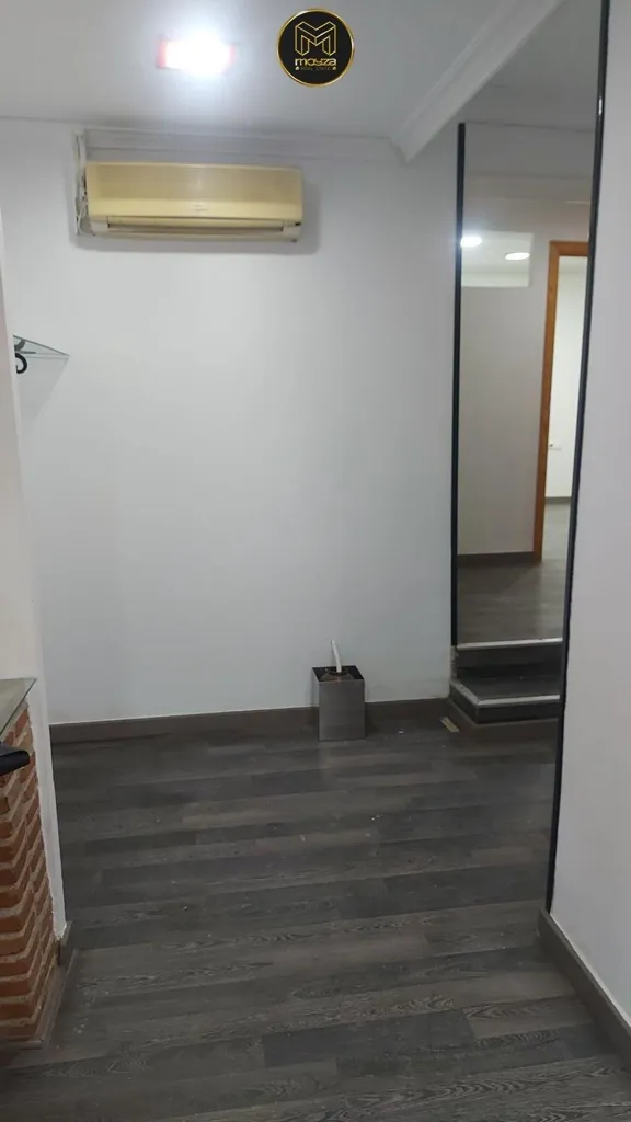 Esik - Commercial Space with Salon Setup in Jaén Centre