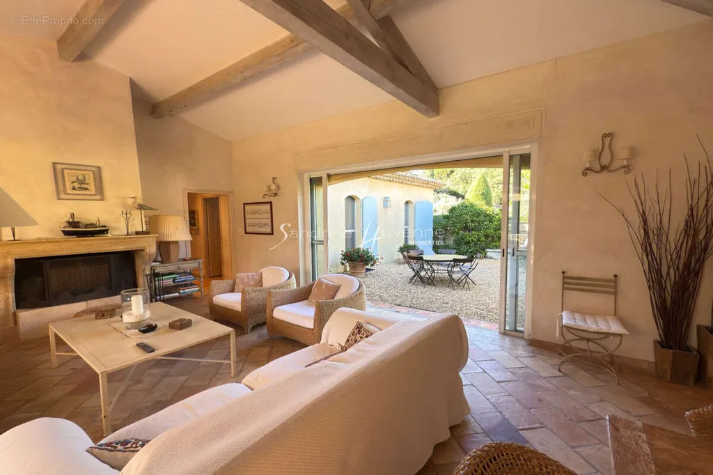 Séjour - Villa Provençale avec Piscine à La Croix-Valmer