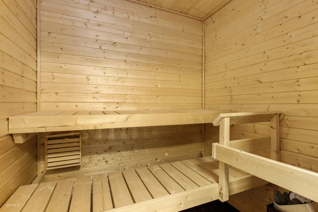 Pièces - Spacious Duplex with Sauna in Simonkylä, Vantaa