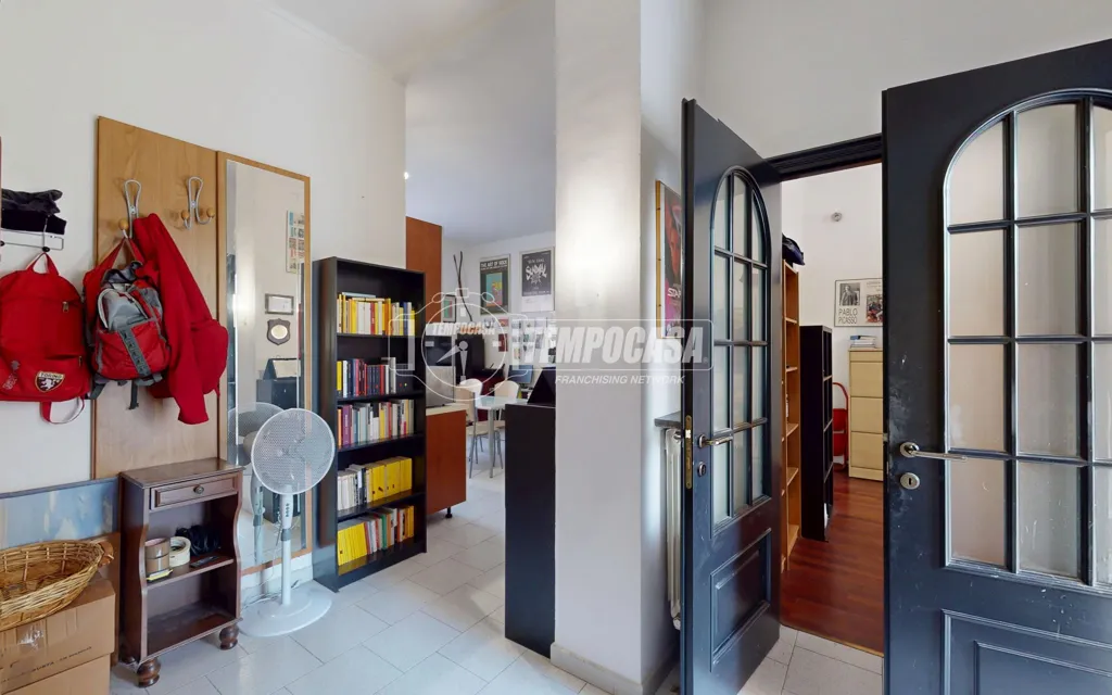 Esik - Spacious 2-Bedroom Apartment in Turin