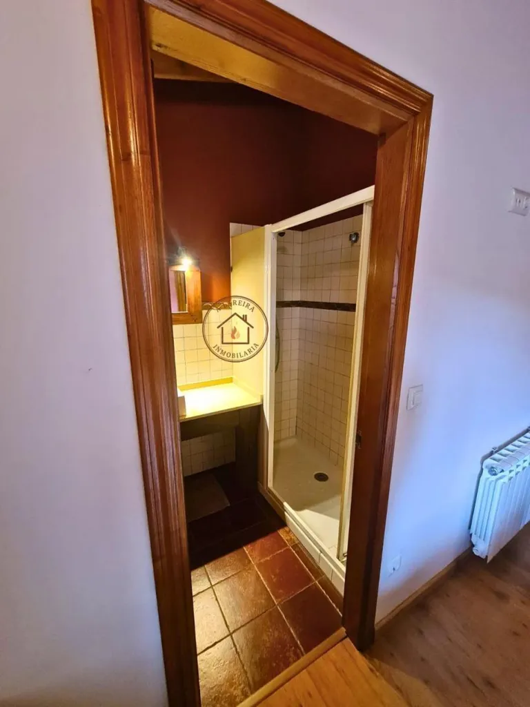 Salles de bain - Restored Rural Chalet with Pool in Gomesende