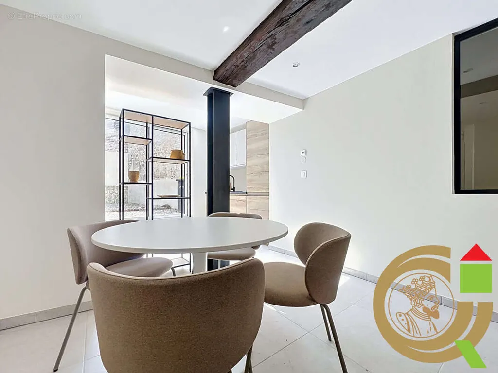 Maison 5 pièces à Montreuil