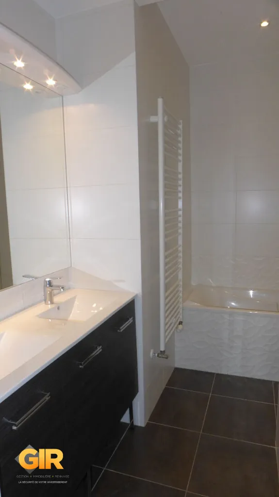 Salles de bain - Appartement 4 Pièces avec Terrasse à Rennes