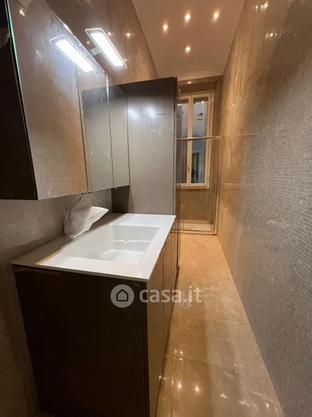 Bagni - Rustic Apartment with Balcony in Florence