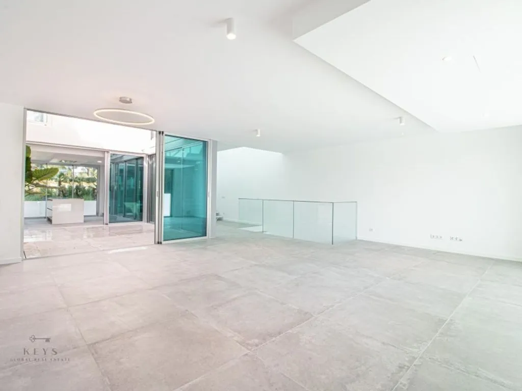 Elutuba - Contemporary Villa with Infinity Pool in Vilas Alvas