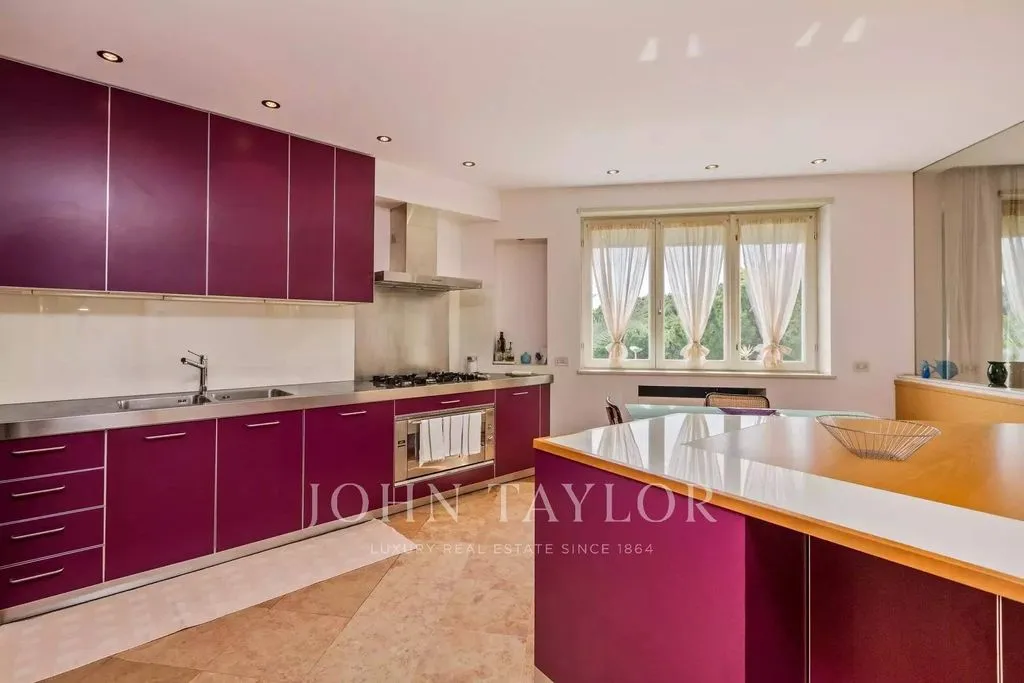 Cuisine - Appartement Luxueux avec Vue Mer sur la Croisette à Cannes