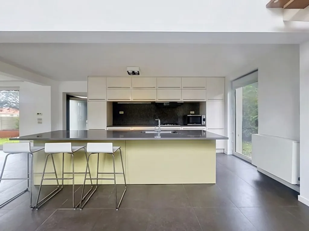 Kitchen - Architectural Villa with Garden in Tervuren