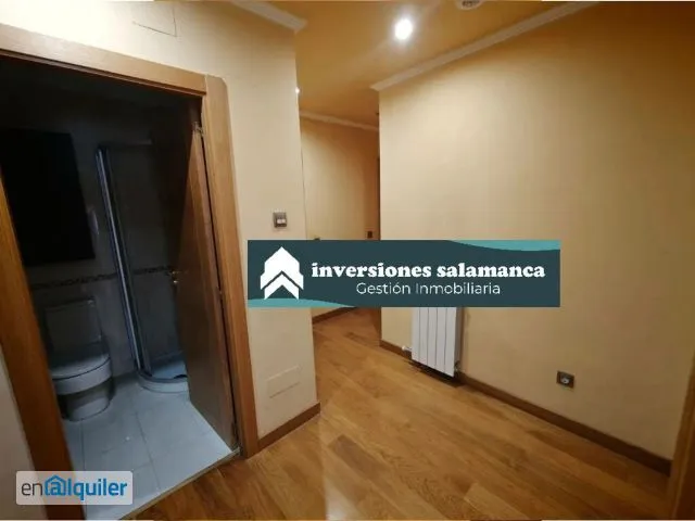 Entrée - Ample Flat with Balcony in City Centre