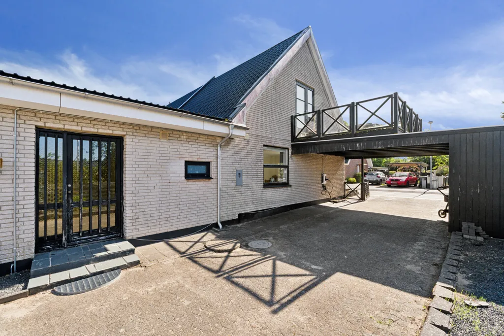 Extérieur - Terraced House with Carport in Brande