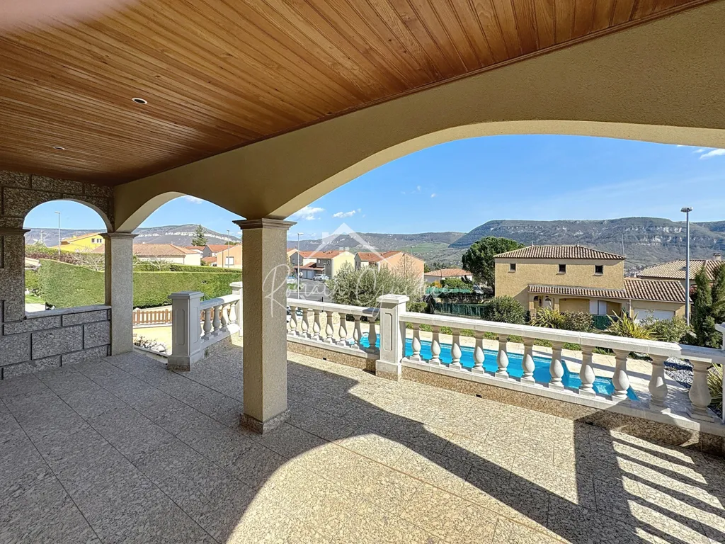 Terrass - Villa with Pool in Millau