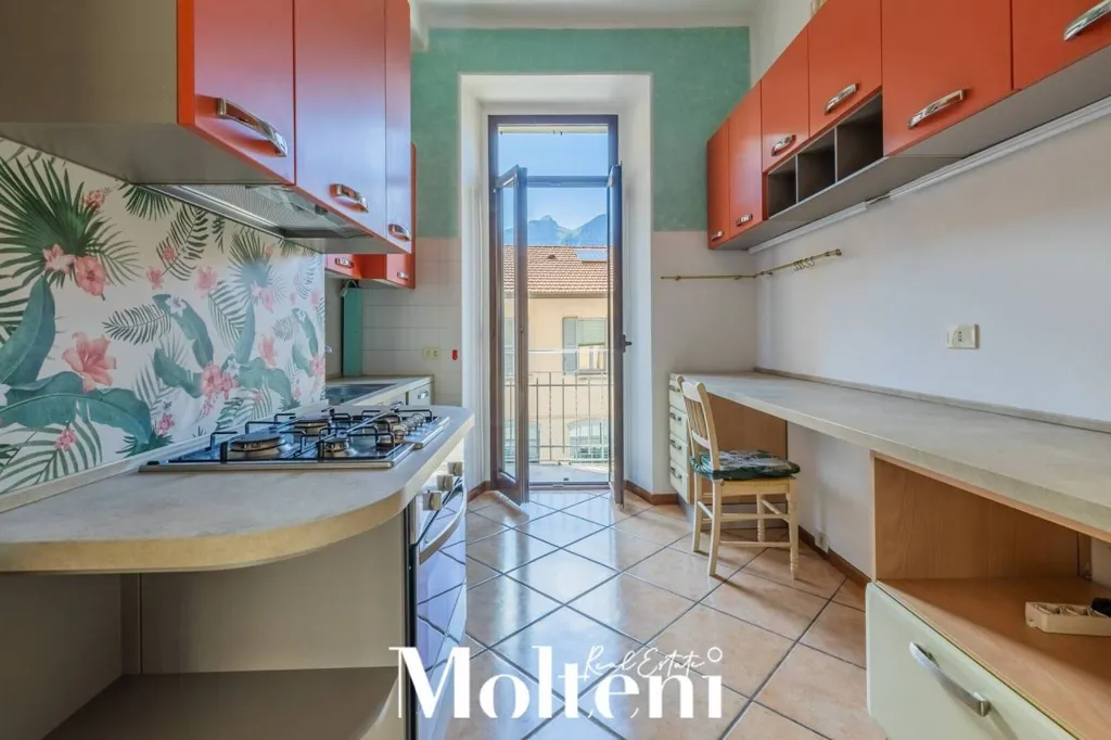 Kitchen - Apartment with Double Exposure in Lecco