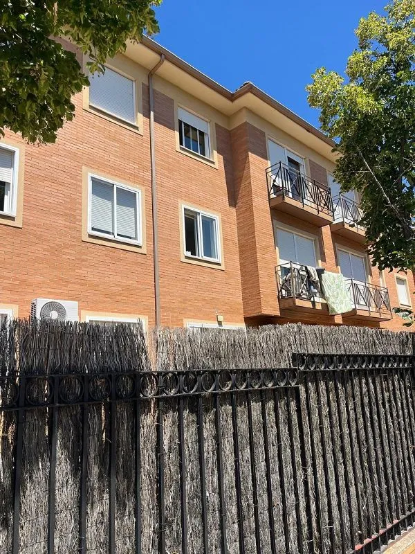 Välivaade - City Centre Flat with Pool in Villaviciosa de Odón