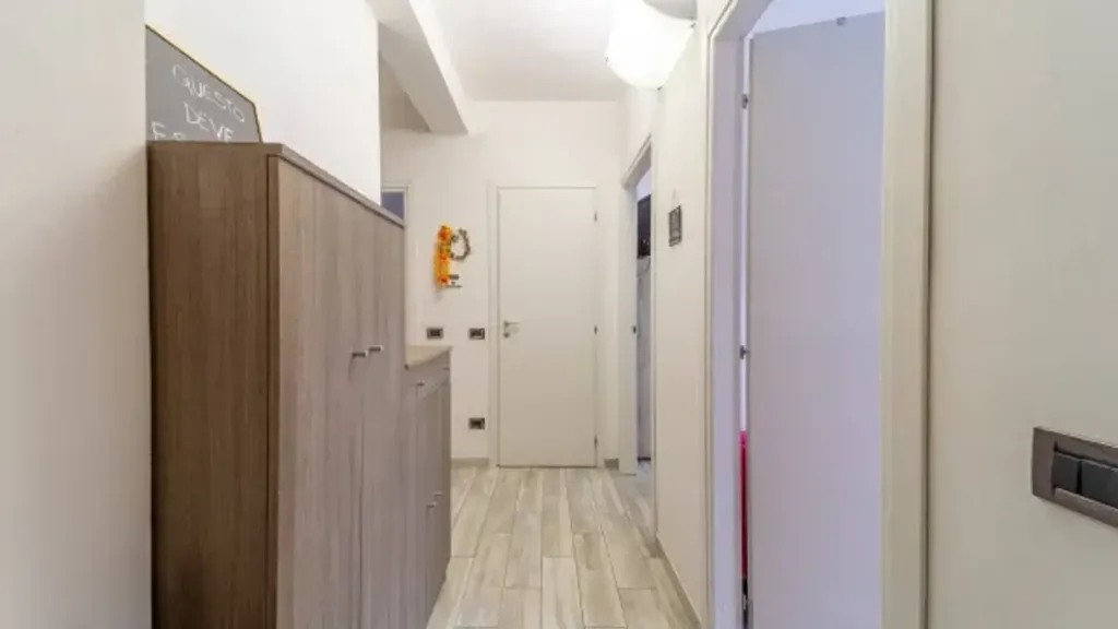 hallway_entrance