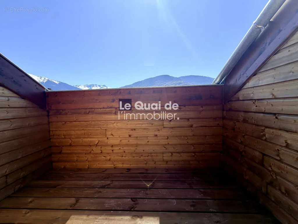 Terrasse - Plateau à Aménager avec Vue Montagne à Albertville