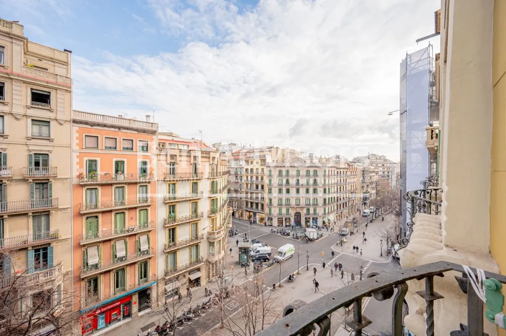 Rõdu - Renovated Apartment with Balcony in Dreta de l'Eixample