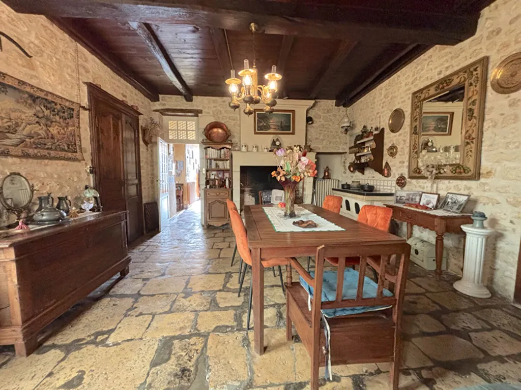 Salle à manger - Maison Charentaise avec Jardin à Le Gua